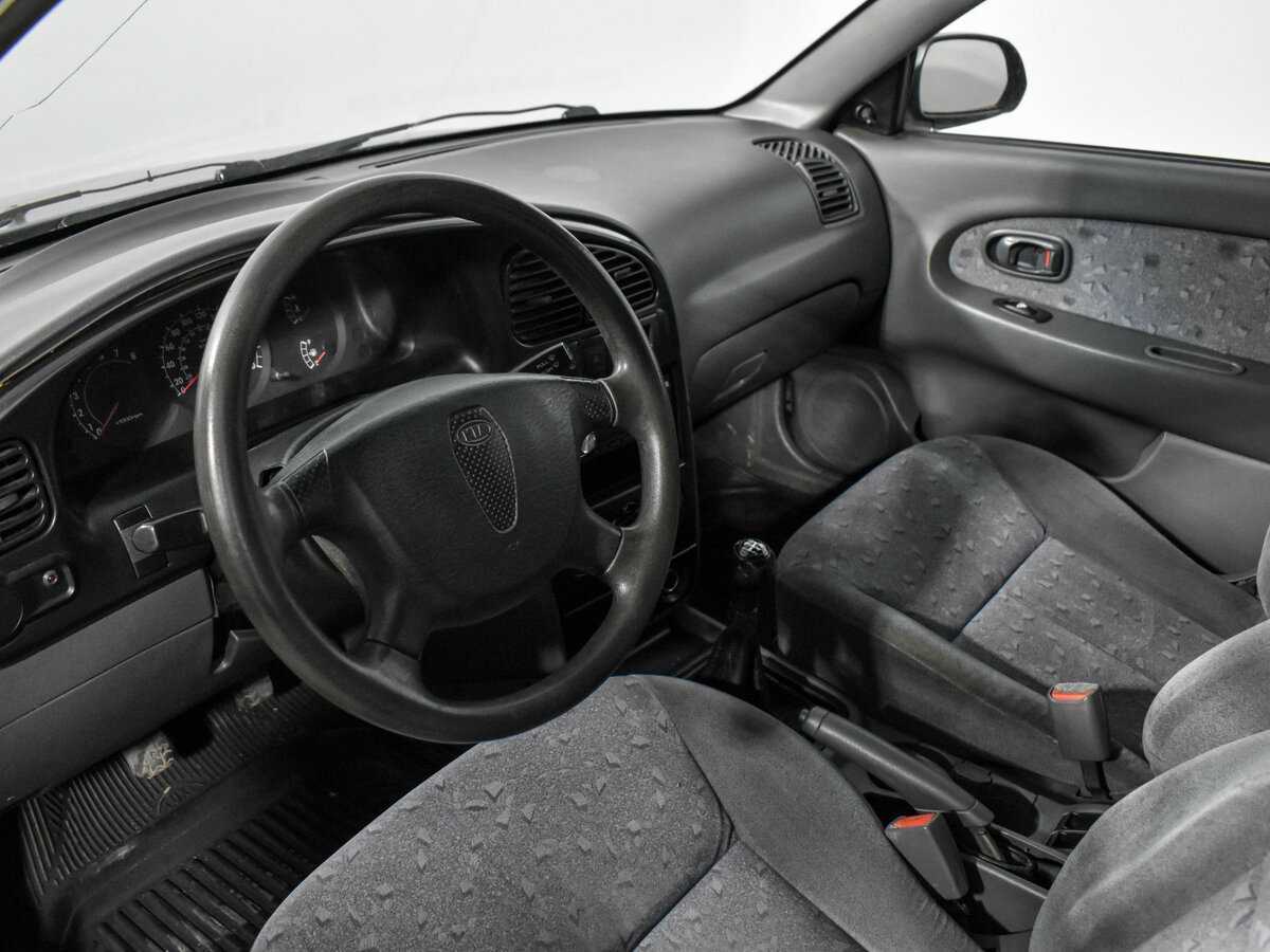 Kia Spectra 2004 года с пробегом. Фото: #7