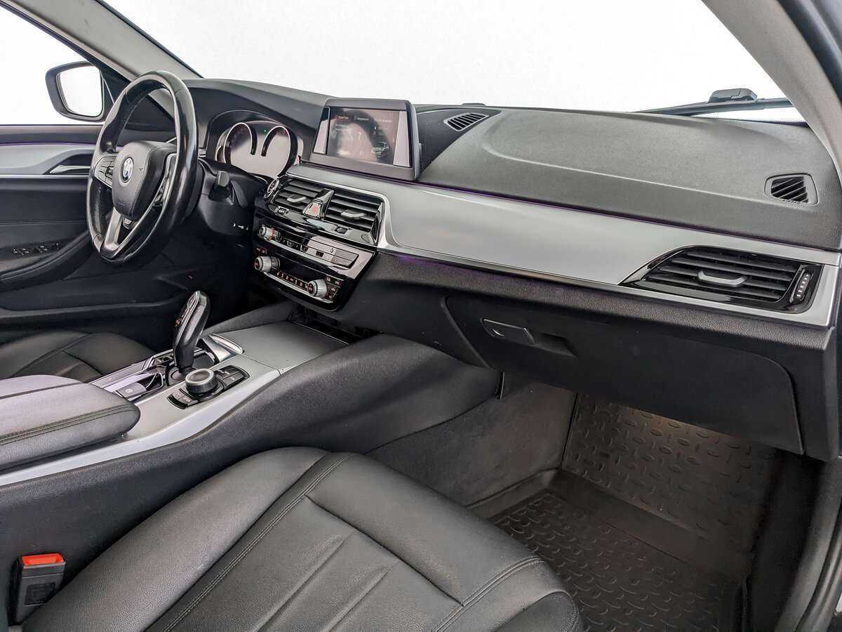 BMW 5 серии 2018 года с пробегом. Фото: #8