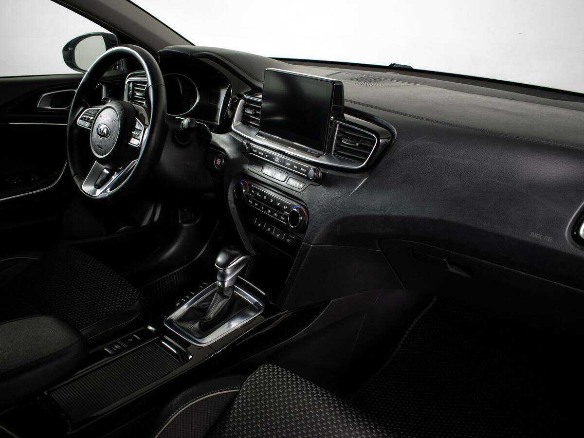 Kia Ceed 2018 года с пробегом. Фото: #8