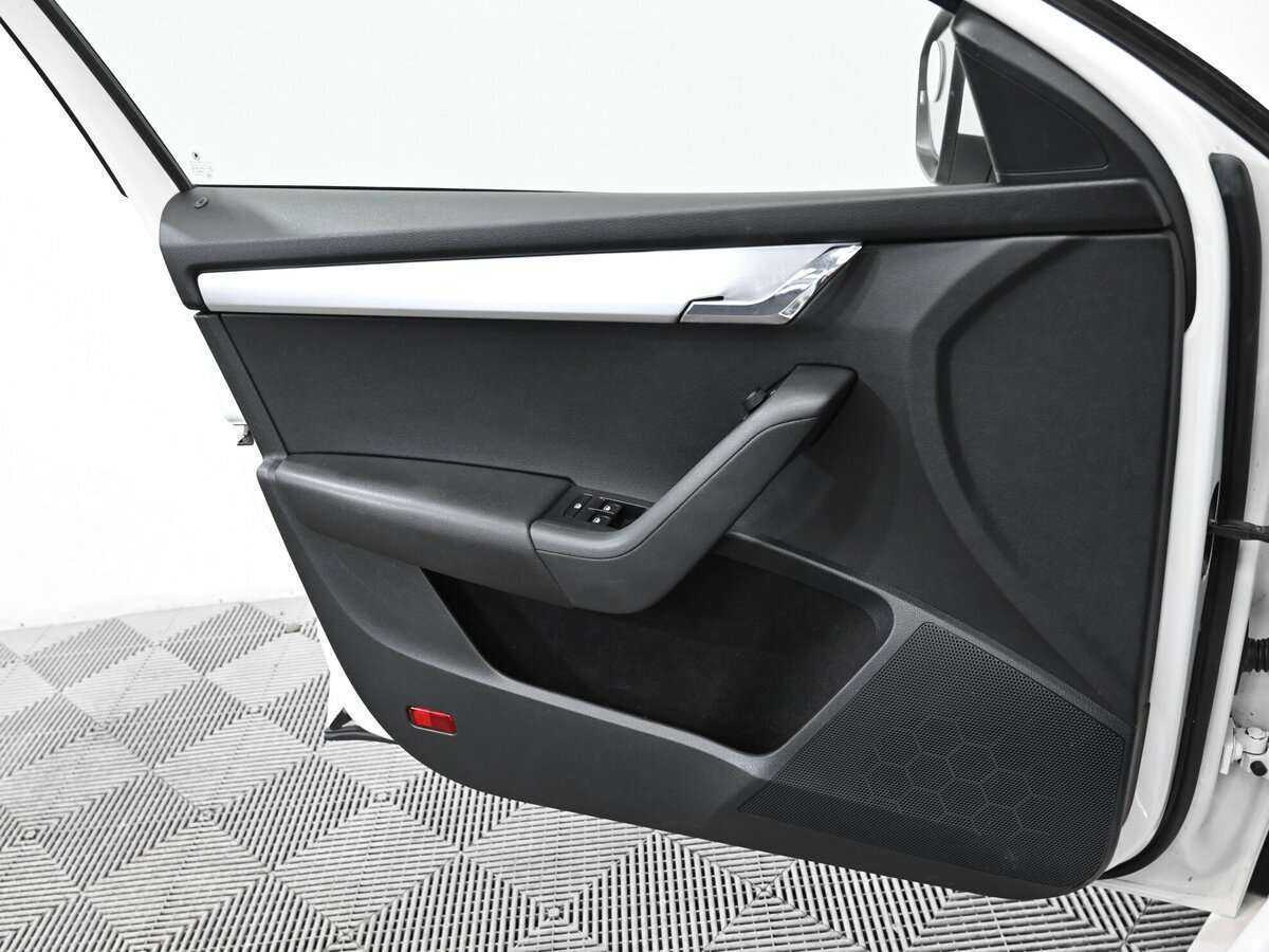 Skoda Octavia 2017 года с пробегом. Фото: #5