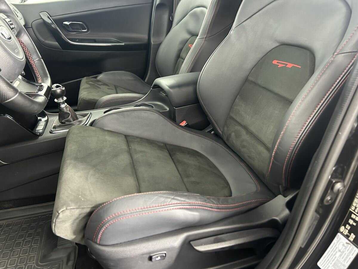 Kia Ceed GT 2017 года с пробегом. Фото: #9