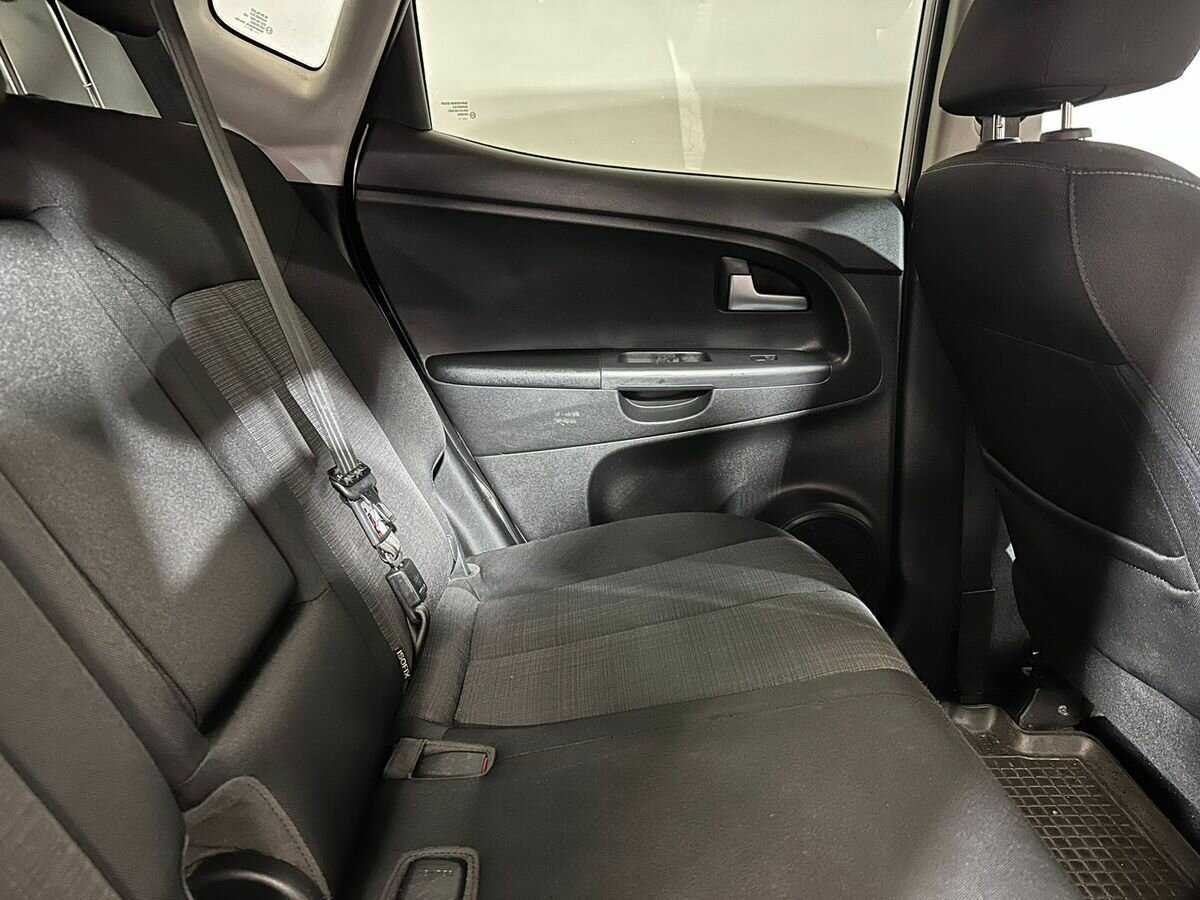 Kia Venga 2011 года с пробегом. Фото: #10