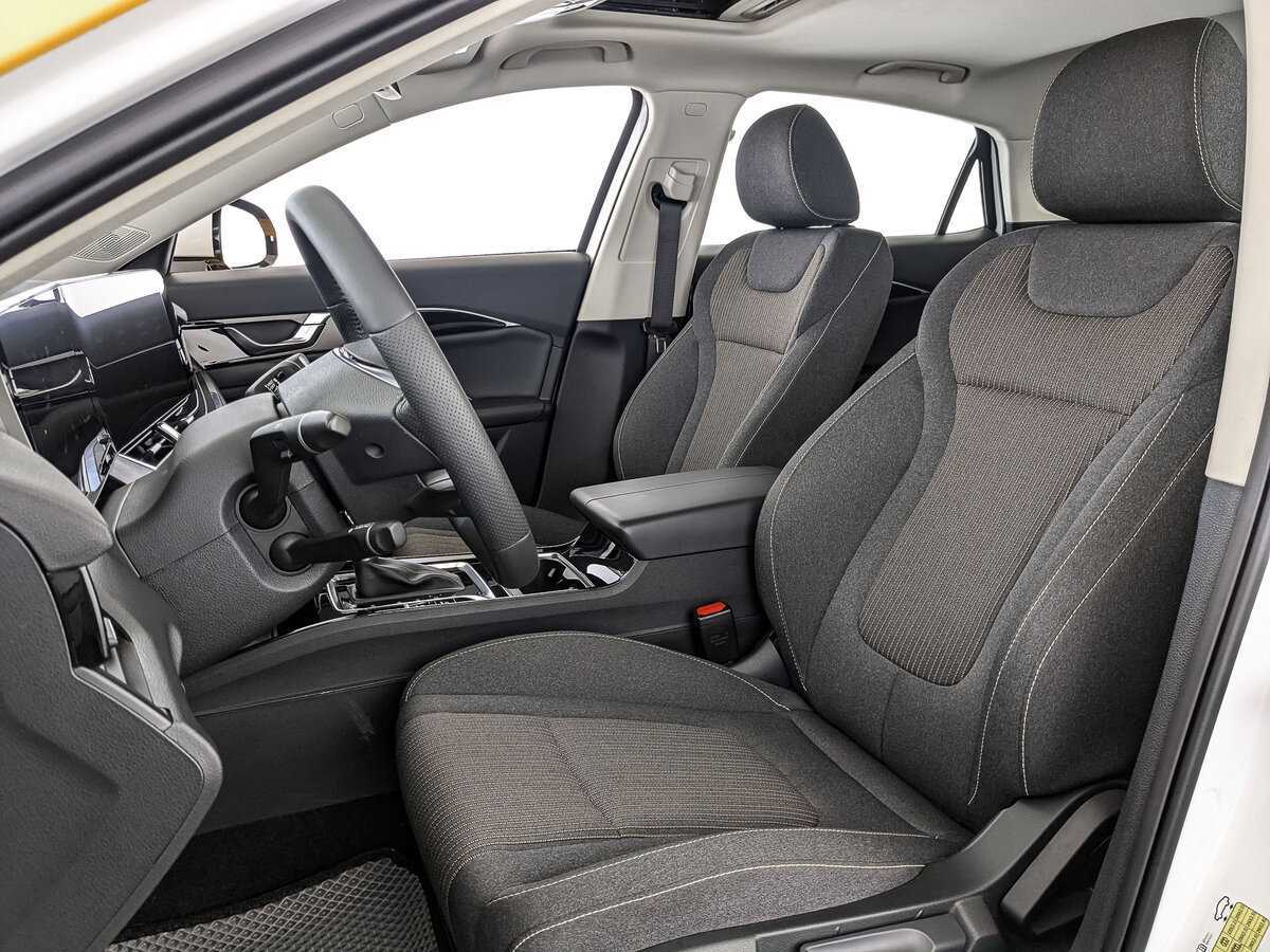 FAW Bestune B70 2023 года с пробегом. Фото: #18