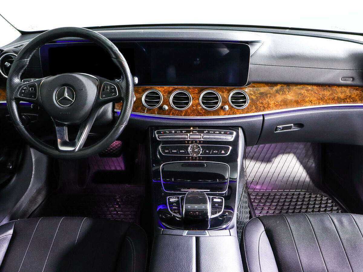Mercedes-Benz E-Класс 2016 года с пробегом. Фото: #9