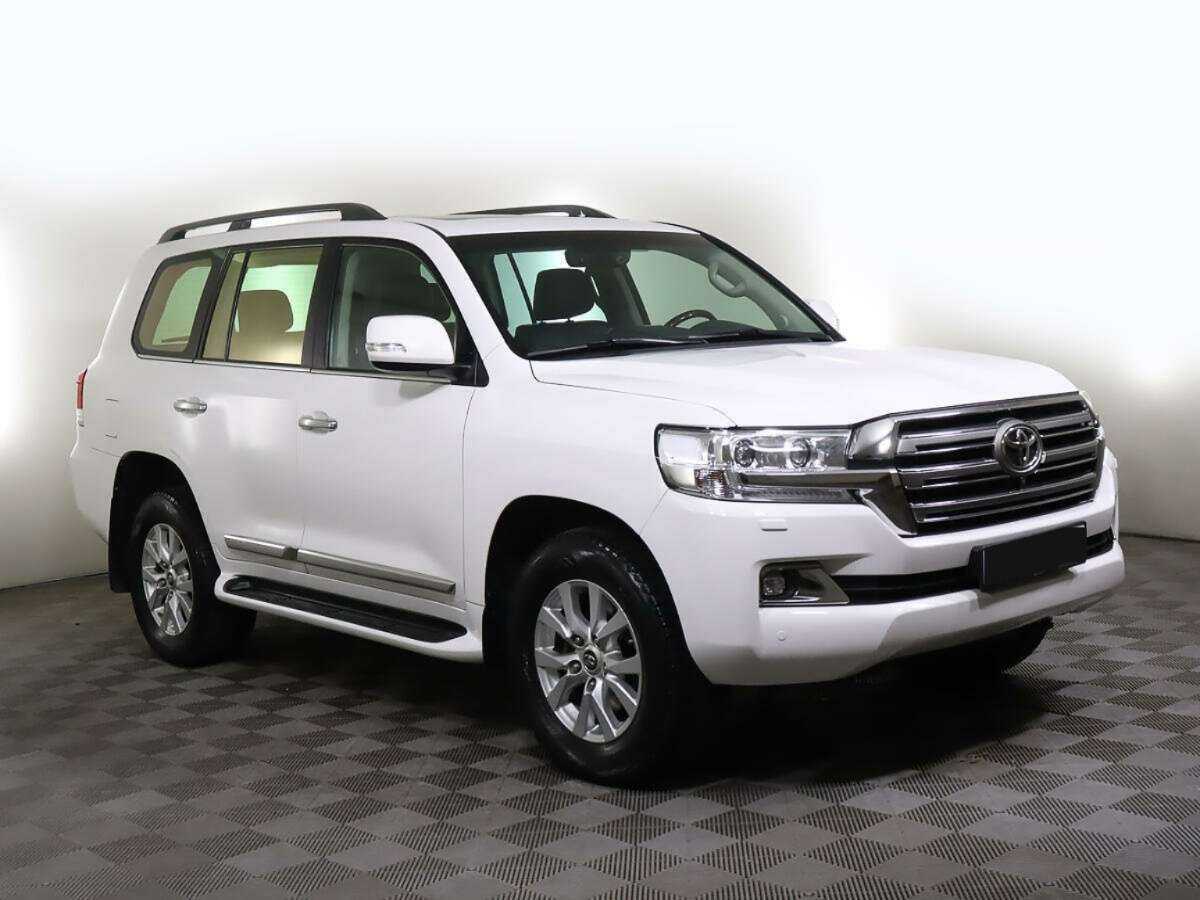 Toyota Land Cruiser 2015 года с пробегом. Фото: #1
