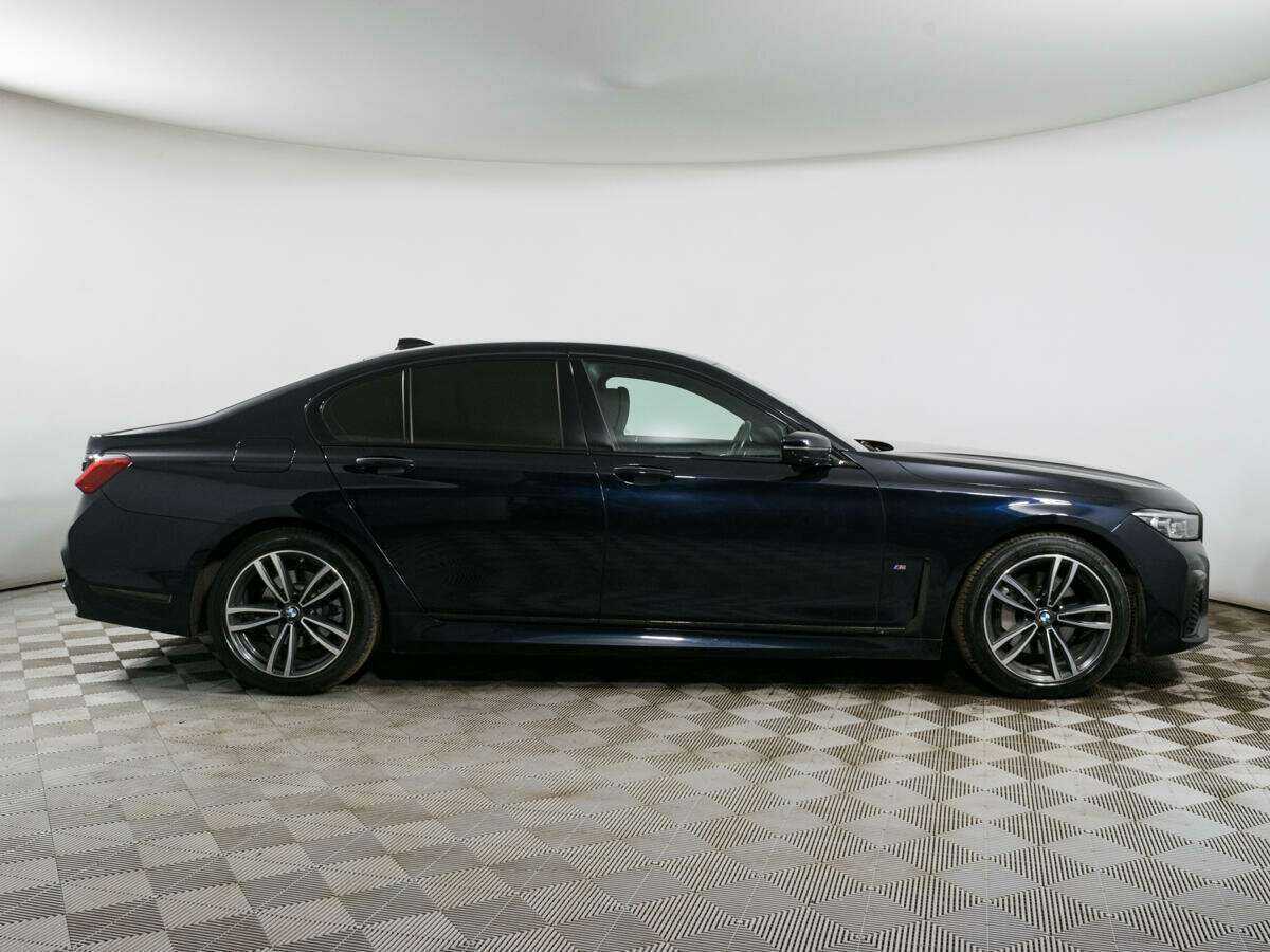 BMW 7 серии 2020 года с пробегом. Фото: #3
