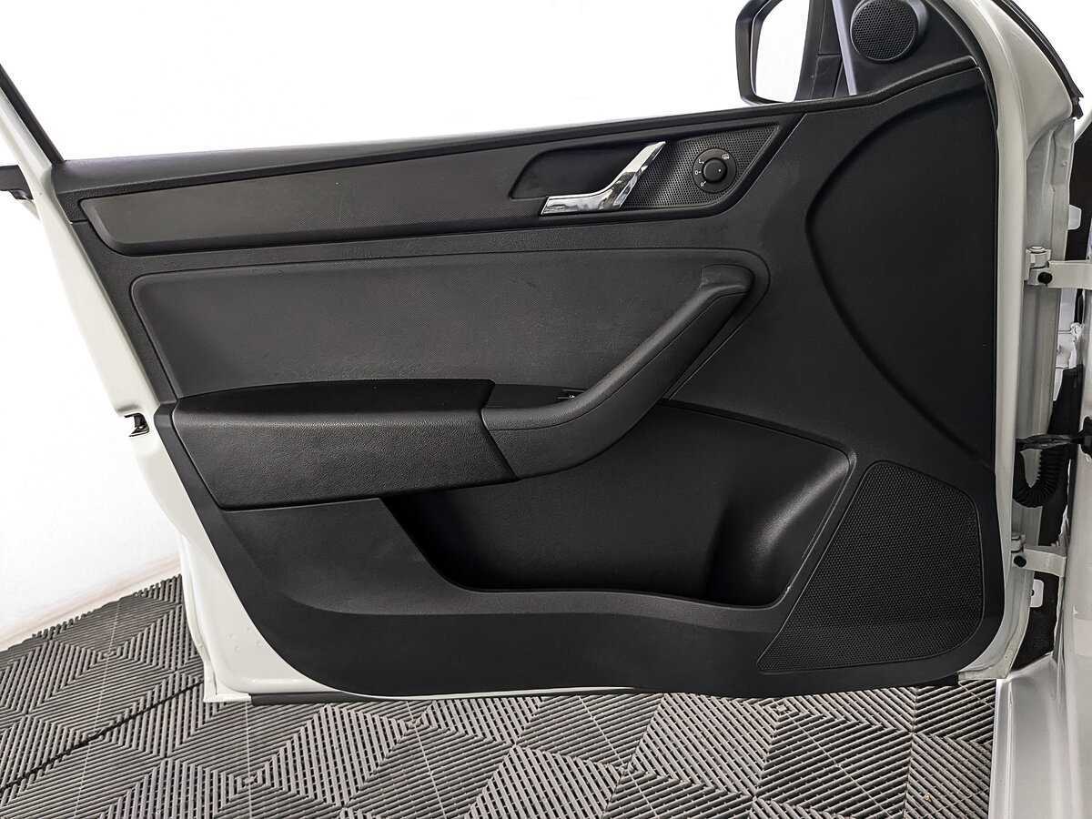 Skoda Rapid 2017 года с пробегом. Фото: #16