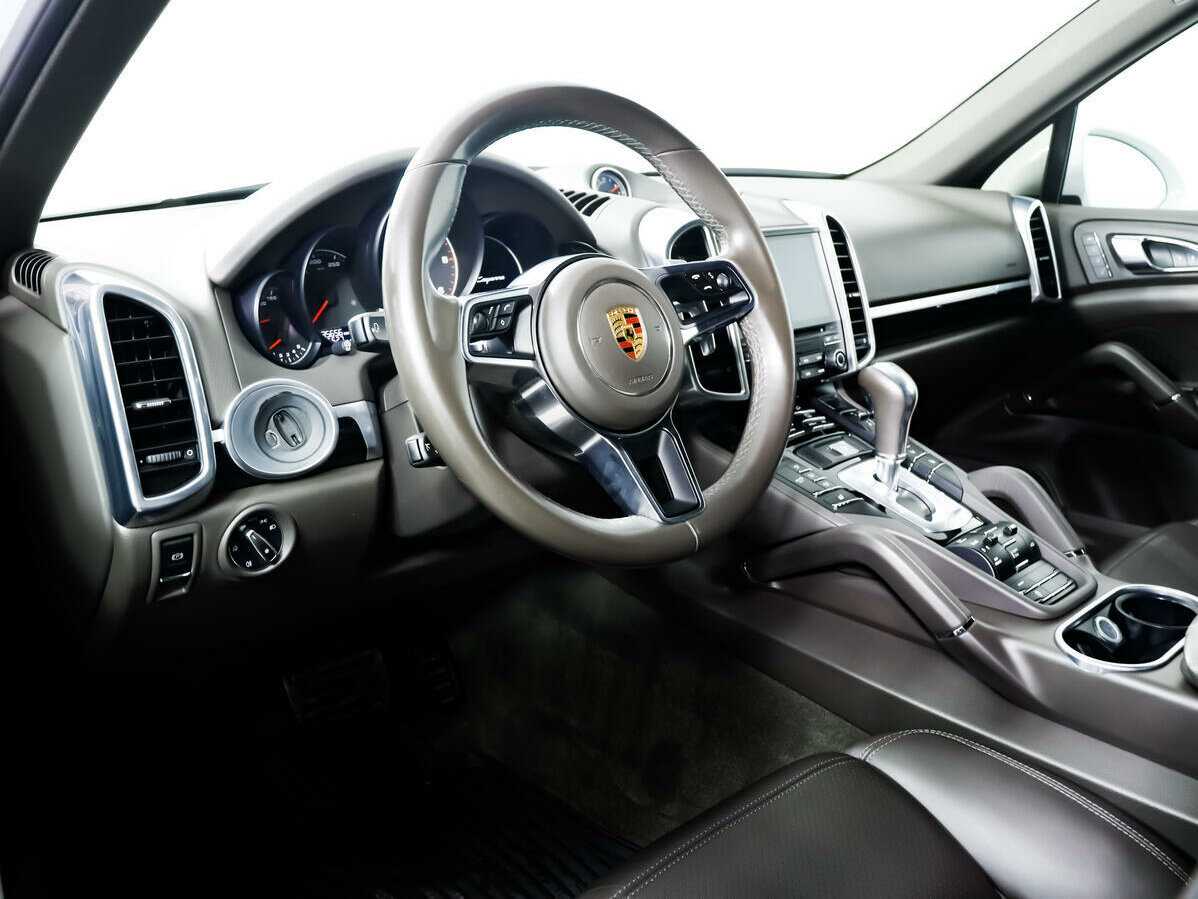 Porsche Cayenne 2016 года с пробегом. Фото: #10