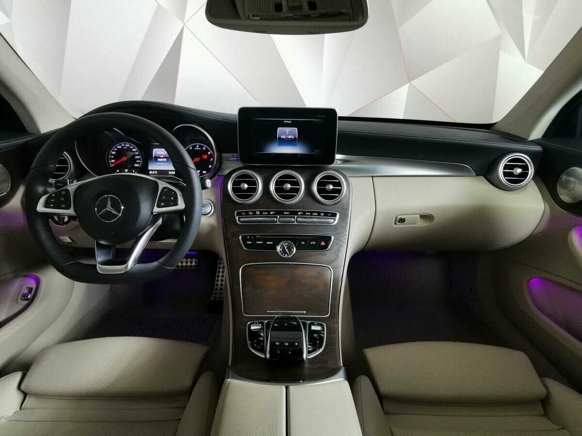 Mercedes-Benz C-Класс 2015 года с пробегом. Фото: #9