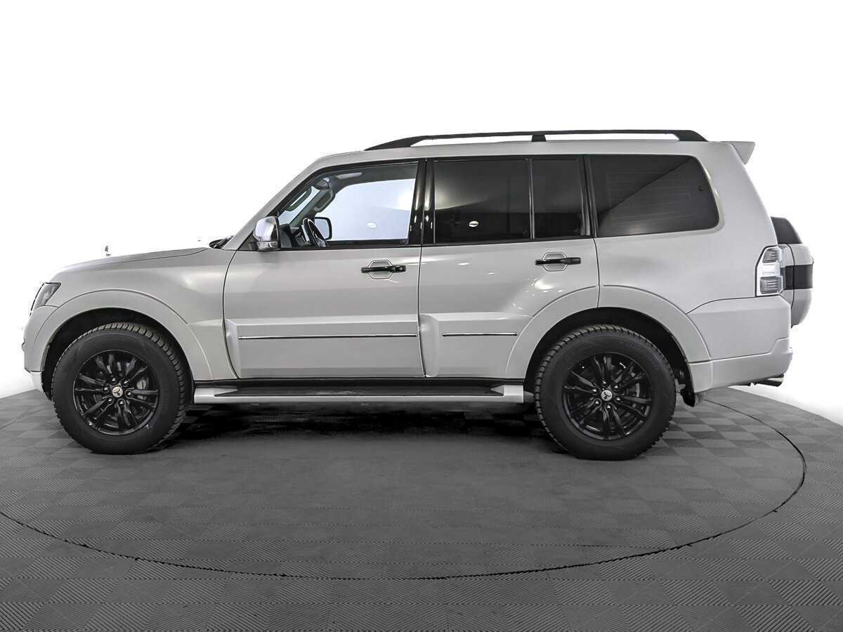 Mitsubishi Pajero 2019 года с пробегом. Фото: #7