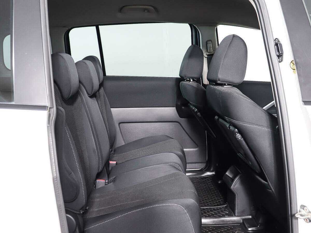 Mazda 5 2013 года с пробегом. Фото: #11