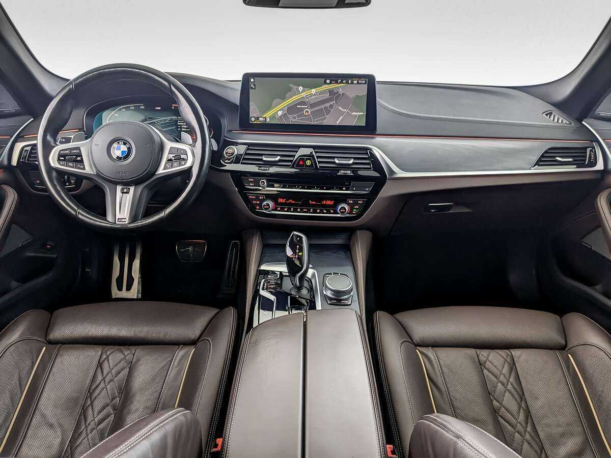 BMW 5 серии 2020 года с пробегом. Фото: #10