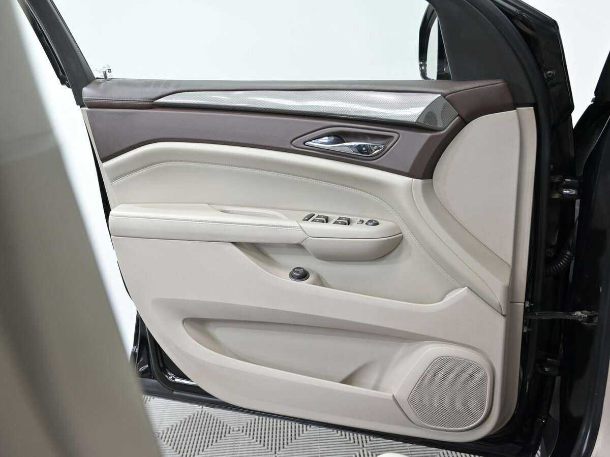 Cadillac SRX 2010 года с пробегом. Фото: #8