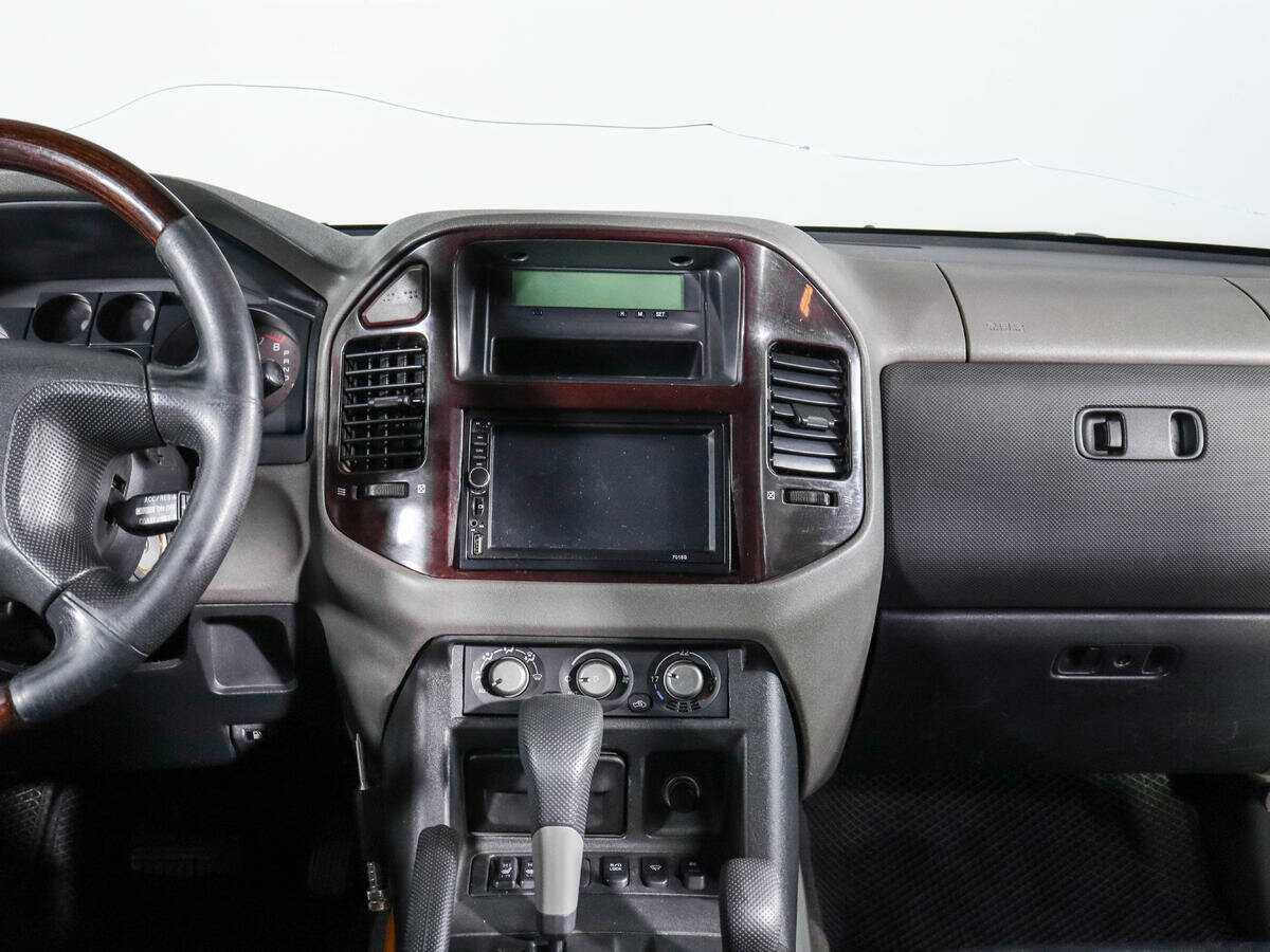 Mitsubishi Pajero 2002 года с пробегом. Фото: #9