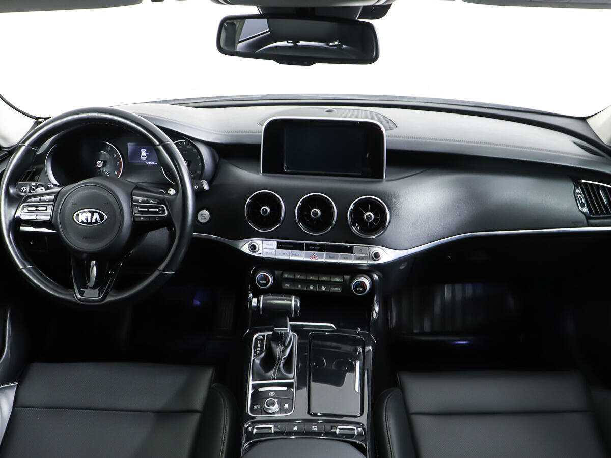 Kia Stinger 2018 года с пробегом. Фото: #10