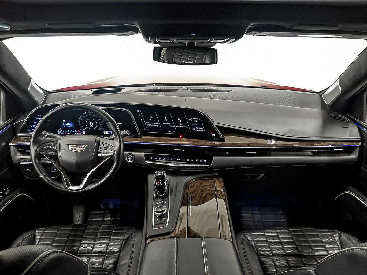 Cadillac Escalade 2021 года с пробегом. Фото: #11
