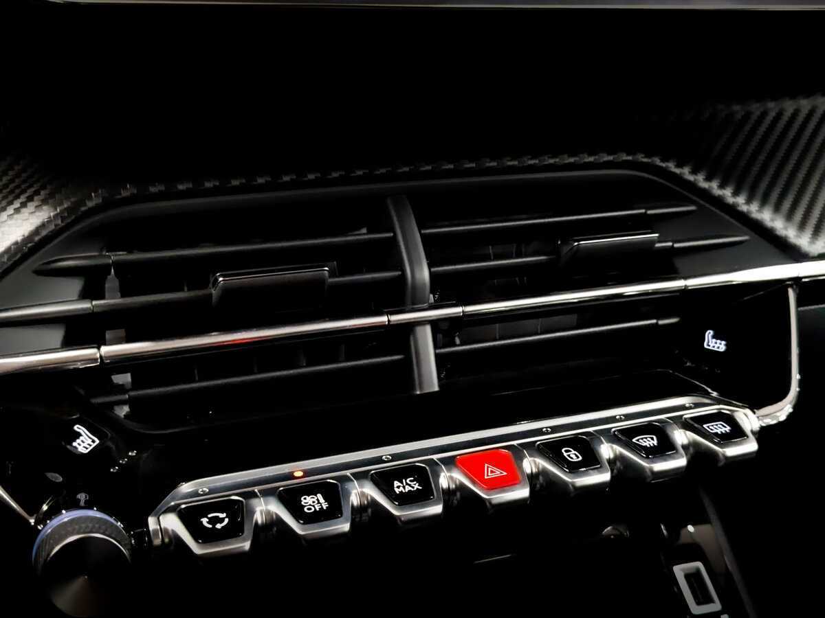 Peugeot 2008 2022 года с пробегом. Фото: #21