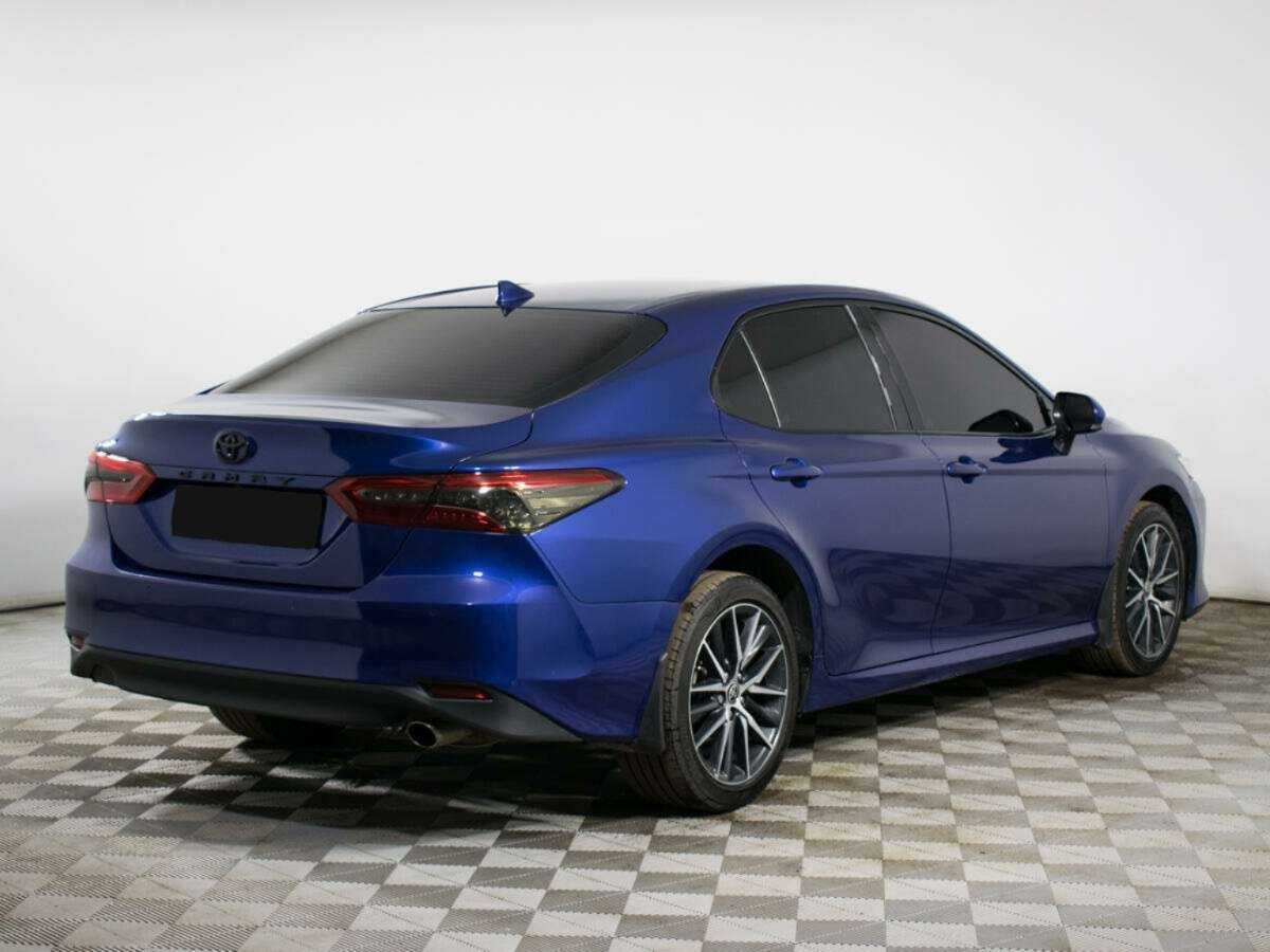 Toyota Camry 2021 года с пробегом. Фото: #4