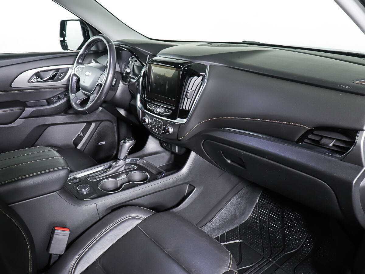 Chevrolet Traverse 2018 года с пробегом. Фото: #8