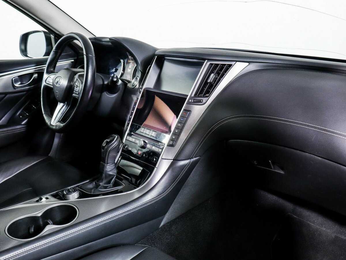 Infiniti Q50 2017 года с пробегом. Фото: #6