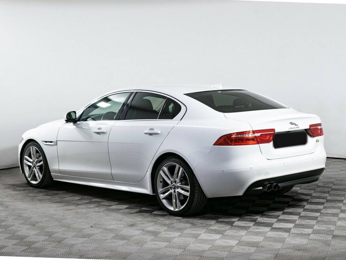 Jaguar XE 2015 года с пробегом. Фото: #6