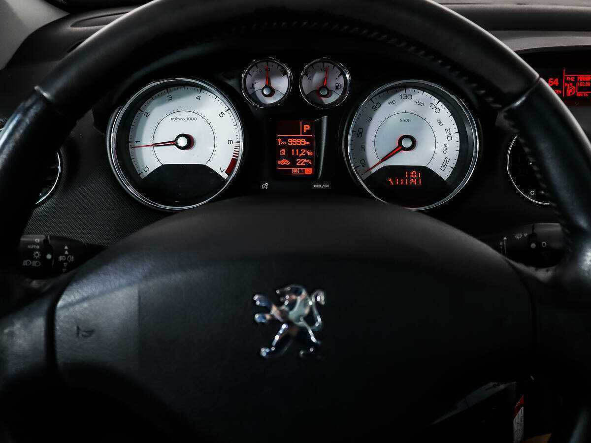 Peugeot 308 2010 года с пробегом. Фото: #16