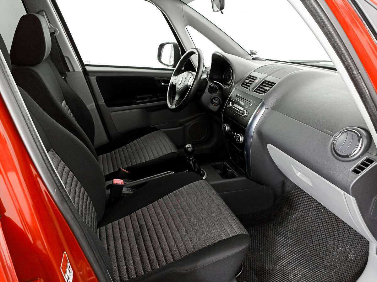 Suzuki SX4 2011 года с пробегом. Фото: #7