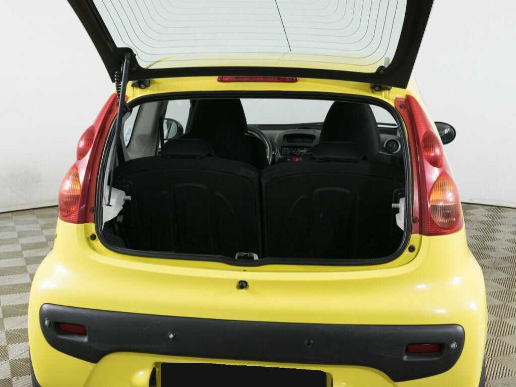 Peugeot 107 2009 года с пробегом. Фото: #8