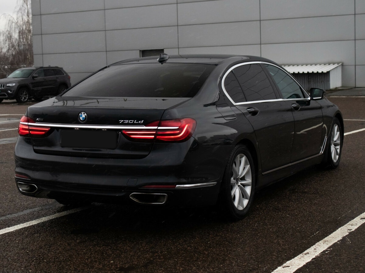 BMW 7 серии 2018 года с пробегом. Фото: #4