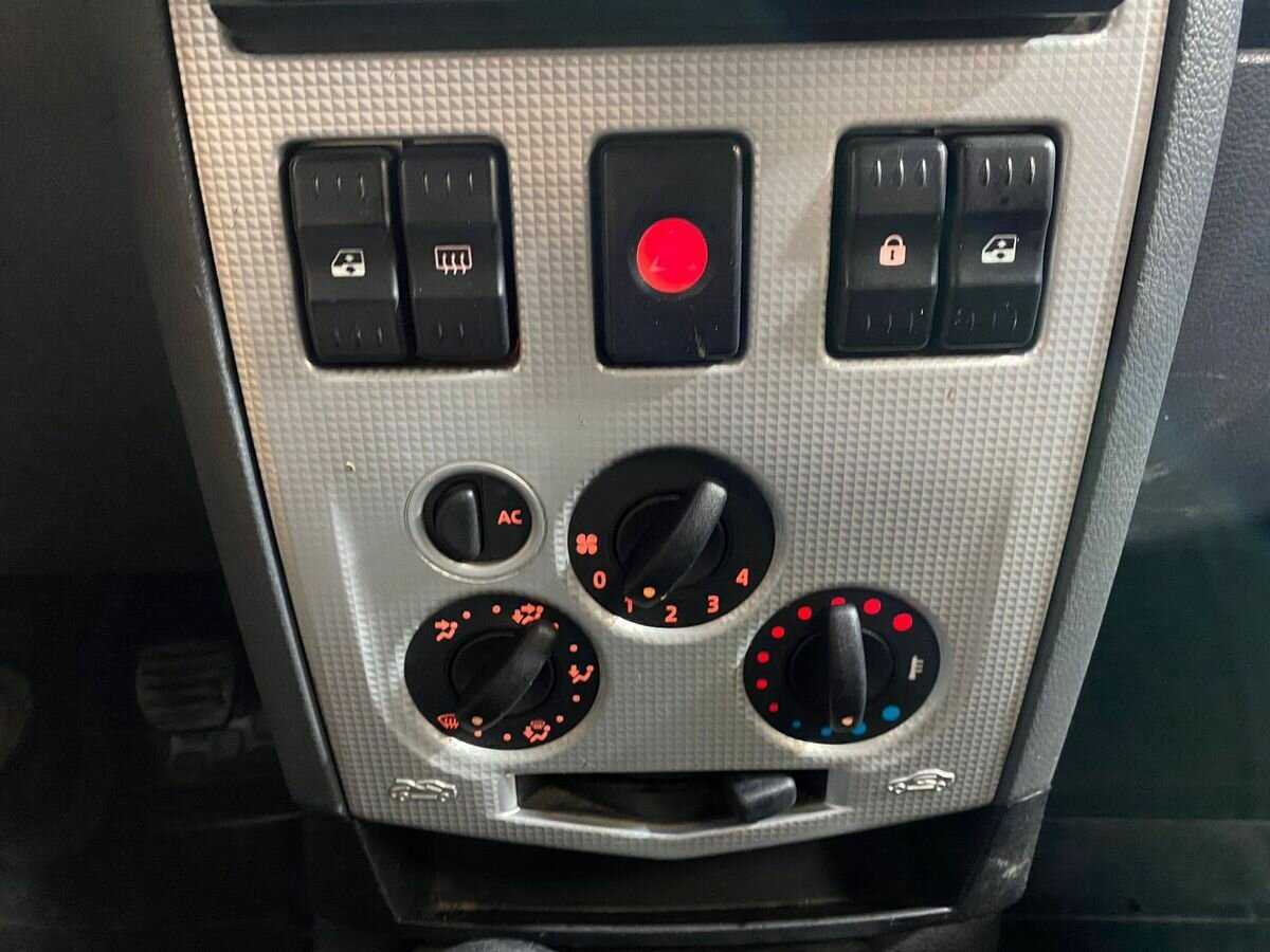 Renault Logan 2008 года с пробегом. Фото: #12