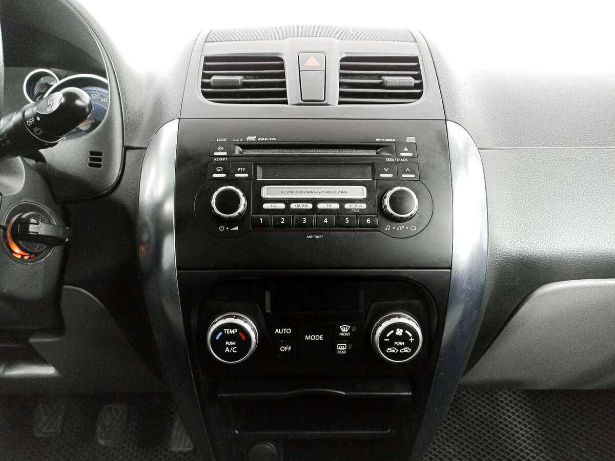 Suzuki SX4 2011 года с пробегом. Фото: #11