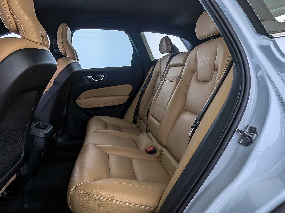 Volvo XC60 2019 года с пробегом. Фото: #17