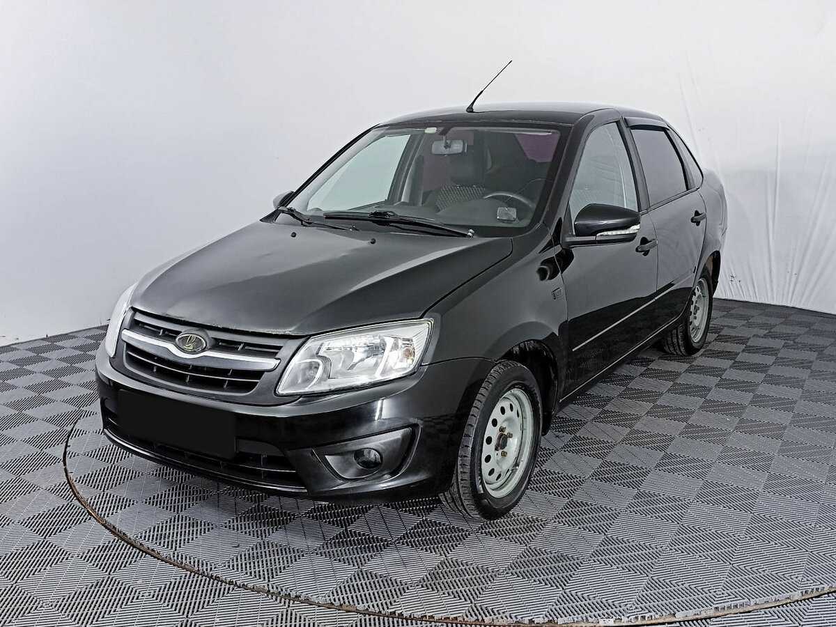Lada (ВАЗ) Granta 2017 года с пробегом. Посмотреть фото