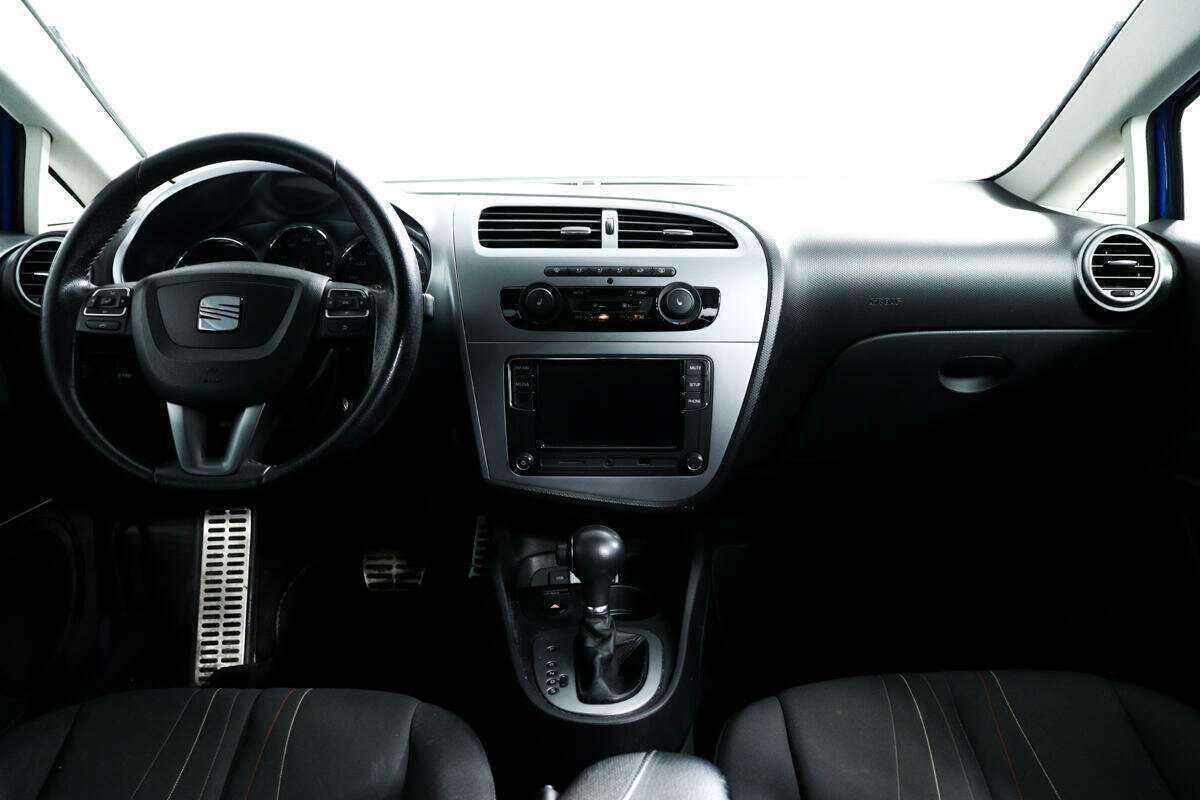 SEAT Leon 2012 года с пробегом. Фото: #10