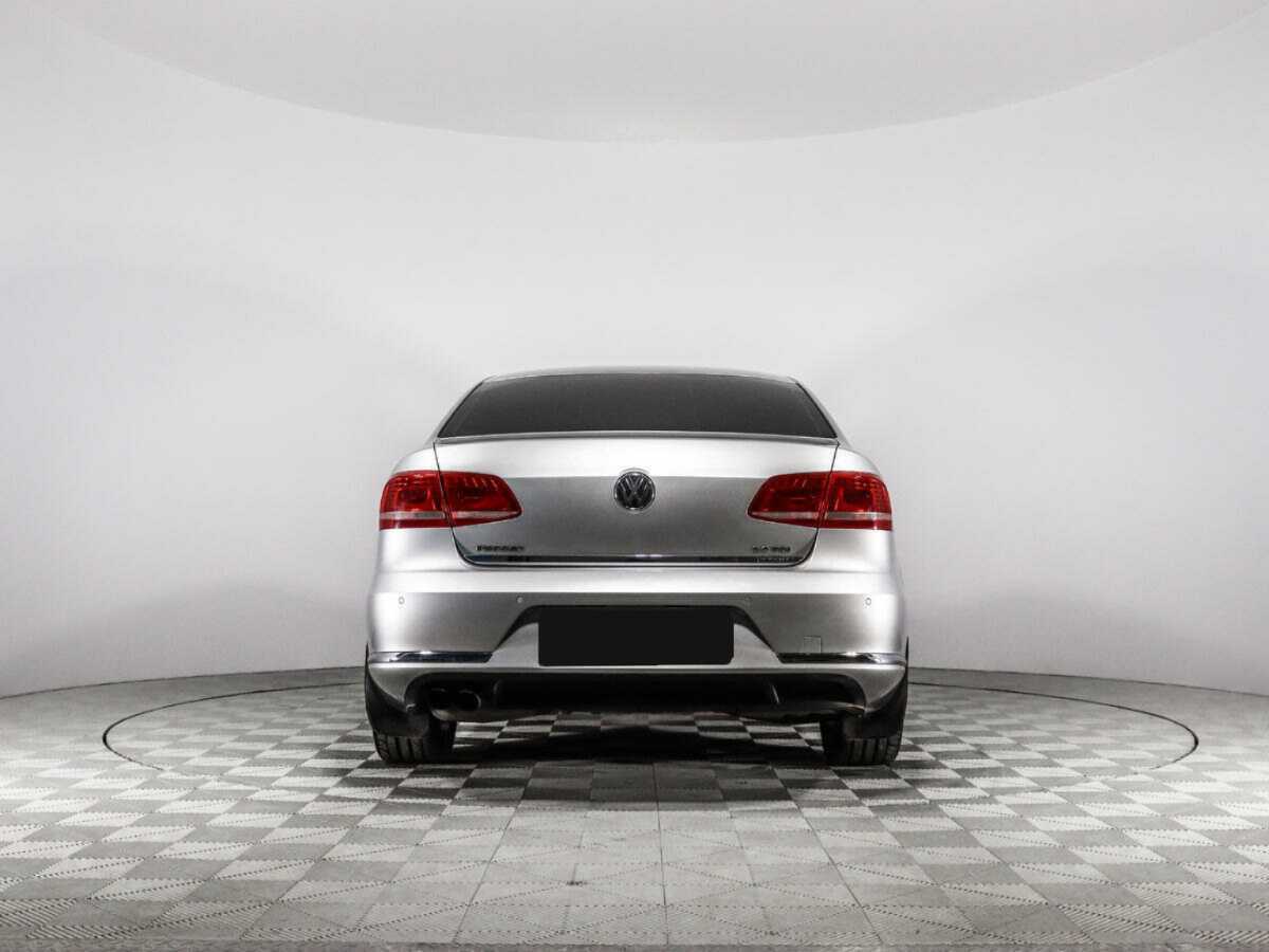 Volkswagen Passat 2011 года с пробегом. Фото: #5