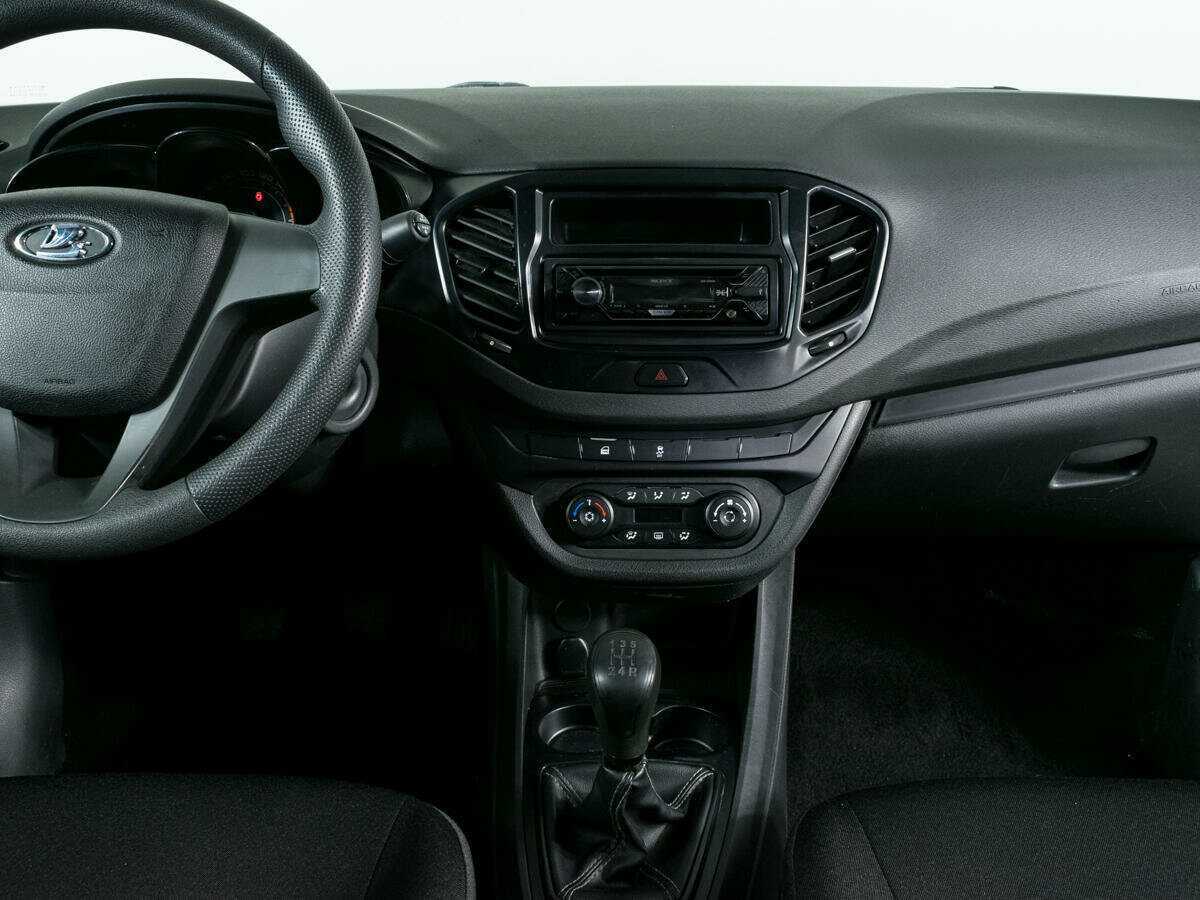 Lada (ВАЗ) Vesta 2017 года с пробегом. Фото: #9