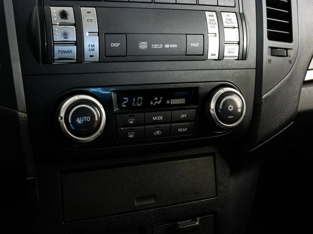 Mitsubishi Pajero 2011 года с пробегом. Фото: #10
