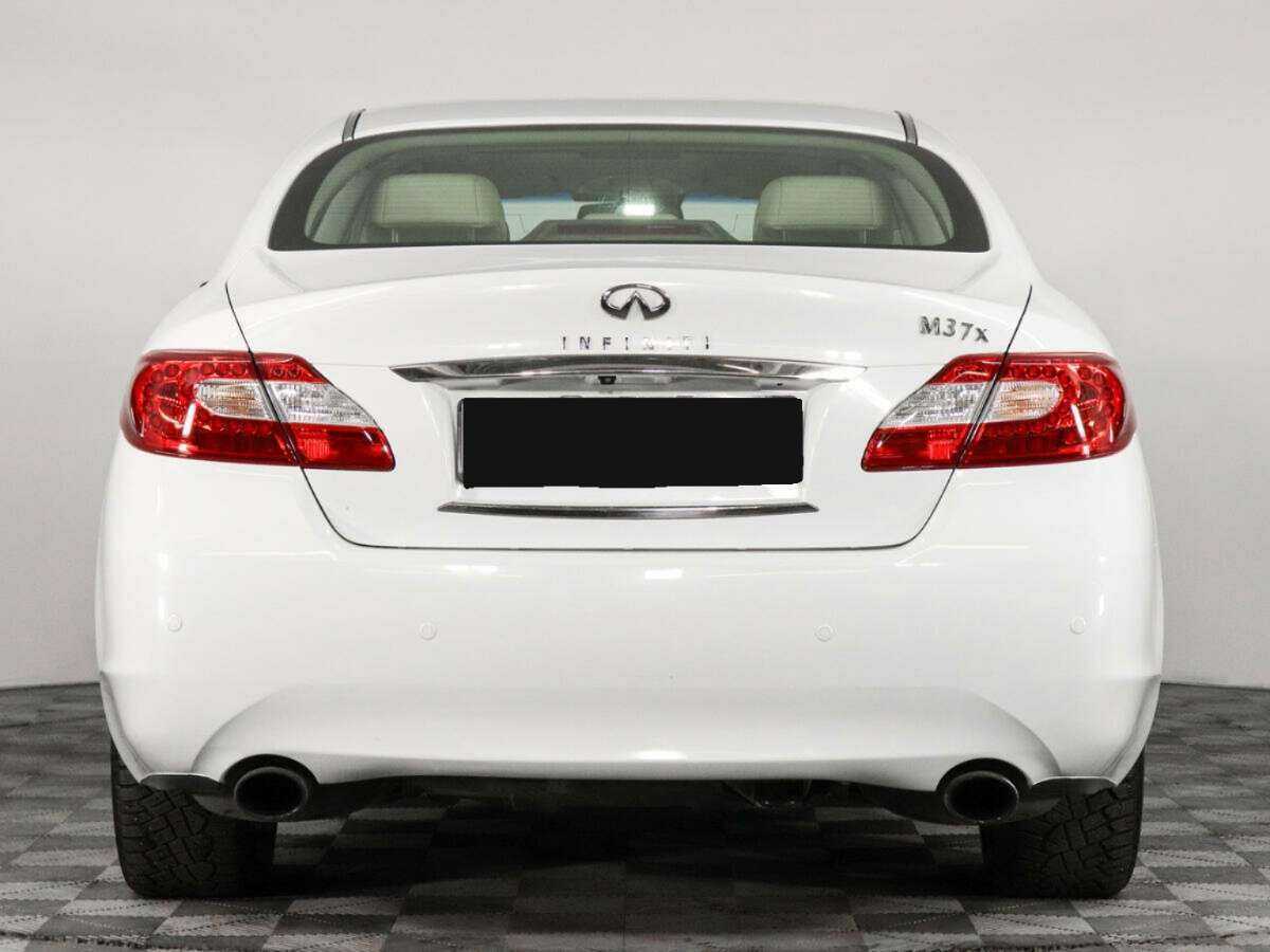 Infiniti M 2011 года с пробегом. Фото: #5