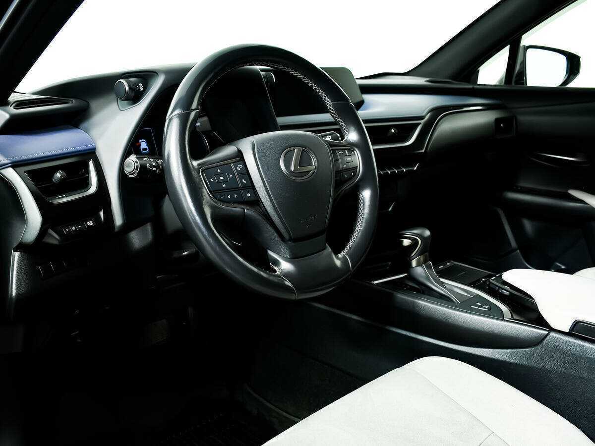 Lexus UX 2019 года с пробегом. Фото: #12