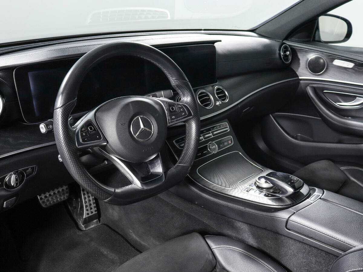 Mercedes-Benz E-Класс 2017 года с пробегом. Фото: #13