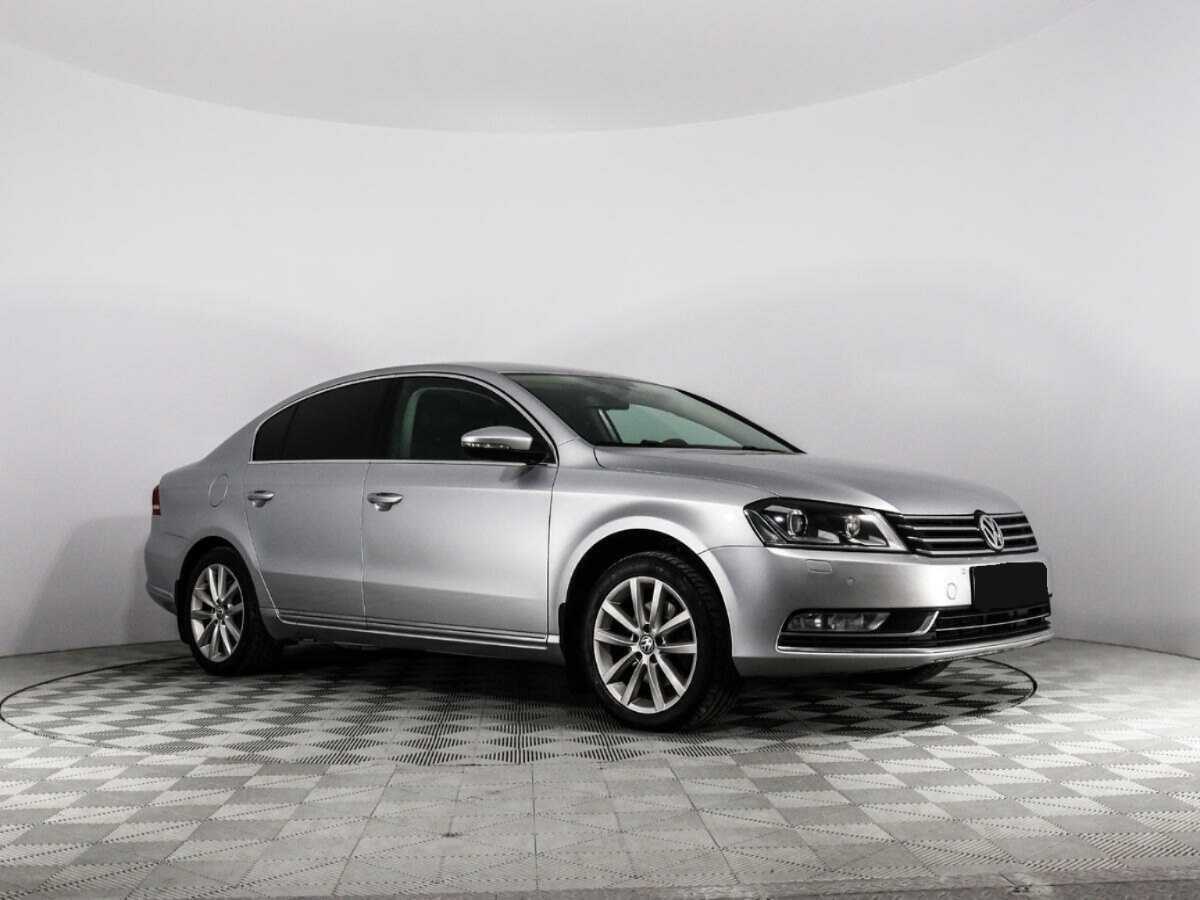 Volkswagen Passat 2011 года с пробегом. Фото: #2