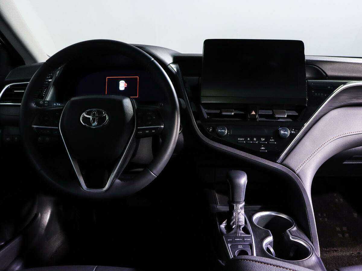 Toyota Camry 2022 года с пробегом. Фото: #11