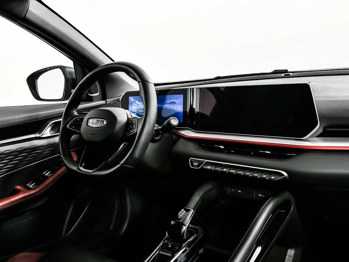 Geely Coolray 2024 года с пробегом. Фото: #8