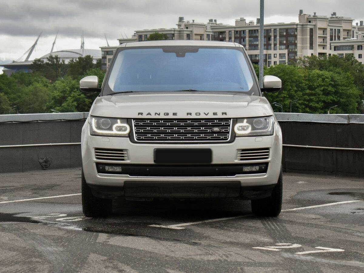 Land Rover Range Rover 2014 года с пробегом. Фото: #1