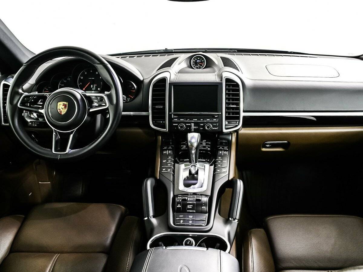Porsche Cayenne 2015 года с пробегом. Фото: #10