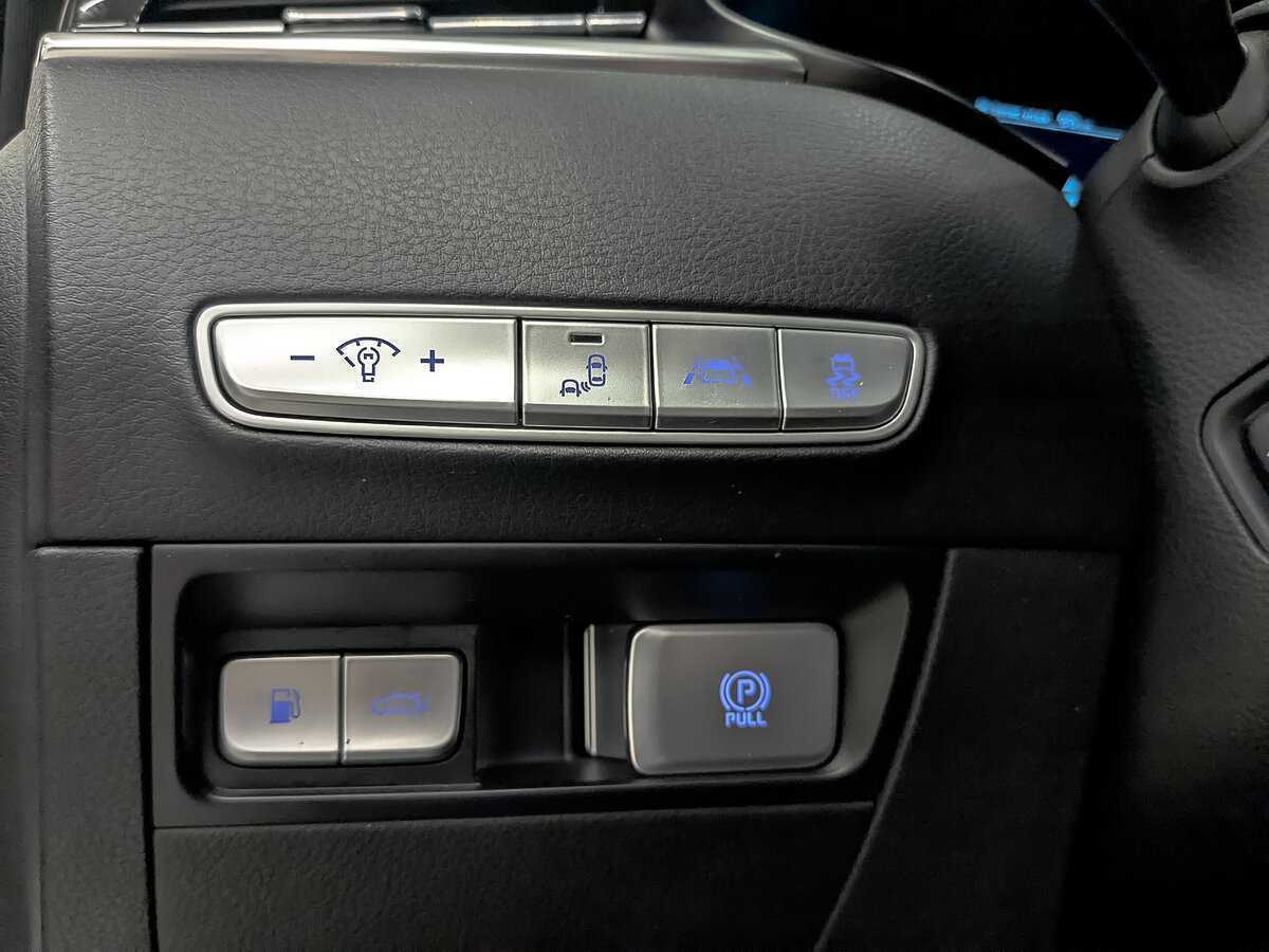 Kia K900 2019 года с пробегом. Фото: #25