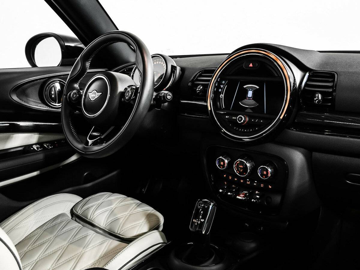 Mini Clubman 2020 года с пробегом. Фото: #8