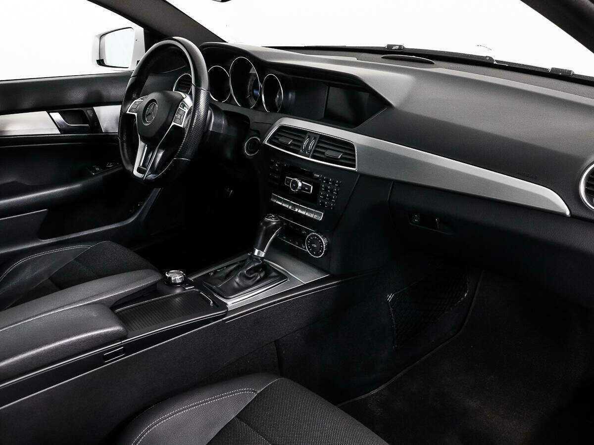 Mercedes-Benz C-Класс 2015 года с пробегом. Фото: #12