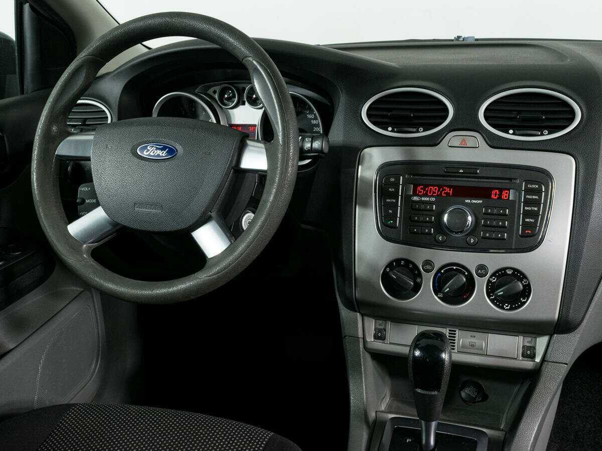 Ford Focus 2010 года с пробегом. Фото: #10