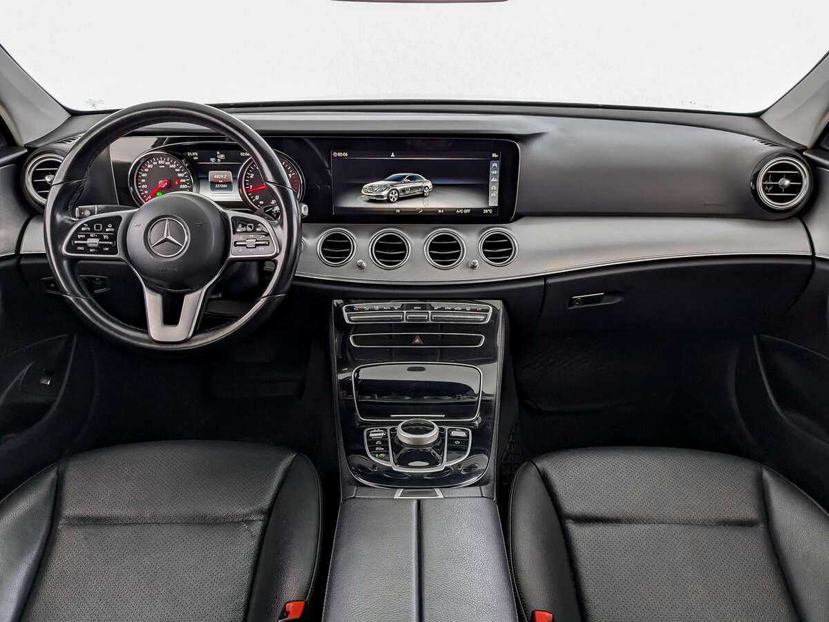 Mercedes-Benz E-Класс 2018 года с пробегом. Фото: #11